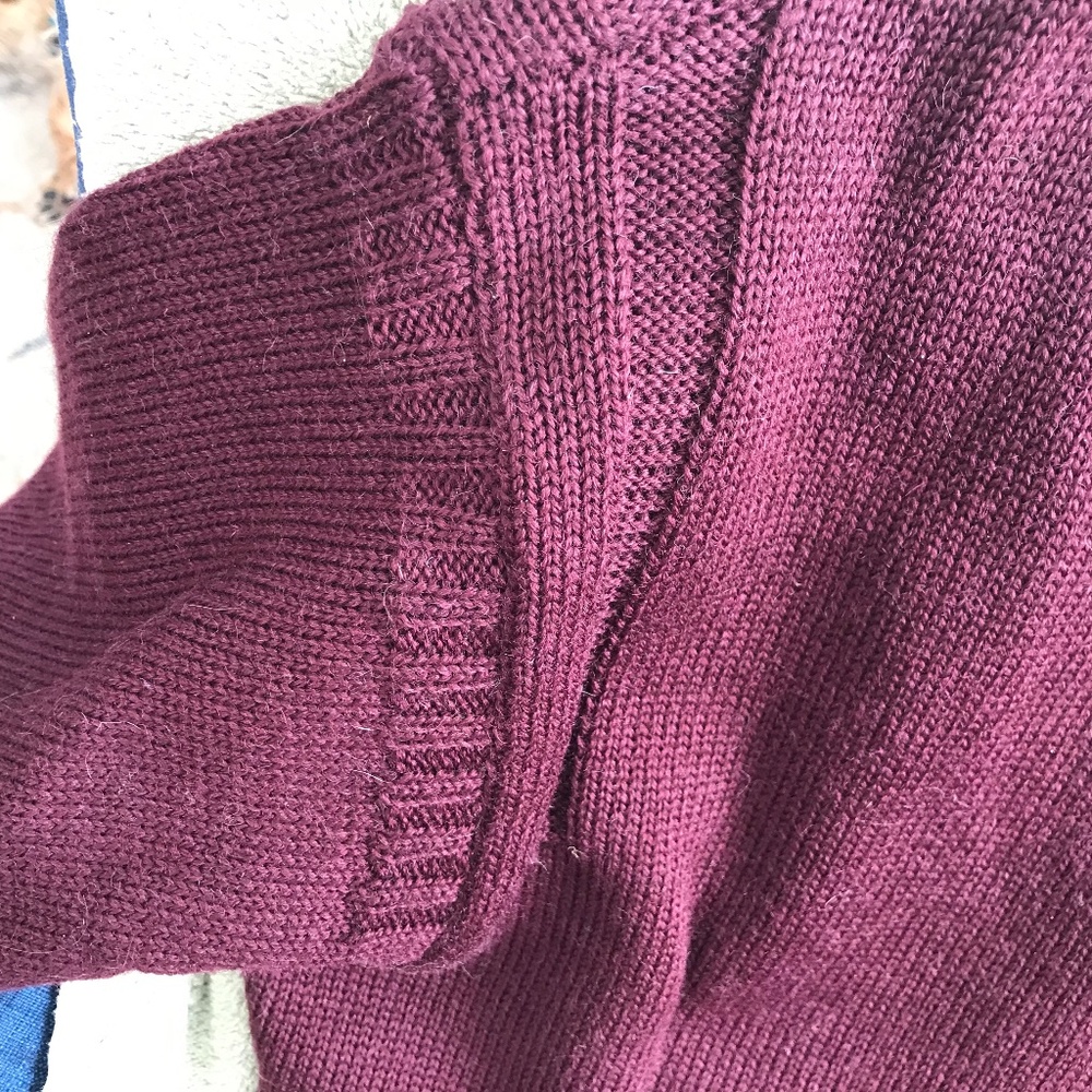 NWOT Woolovers Jumper Sweater Size L 100% Merino Wool “Dark Berry” Ribbed Knit - Picture 6 of 7